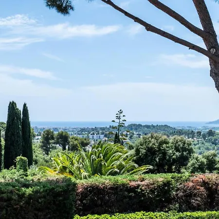 5 Chambres, Sauna, Piscine Et Vue Mer. - 5 Chambres, Sauna, Piscine Et Vue Mer. Mae-2513 * La Rochette (Alpes-de-Haute-Provence)