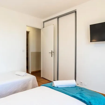 Vila 5 Chambres, Sauna, Piscine Et Vue Mer. - 5 Chambres, Sauna, Piscine Et Vue Mer. Mae-2513