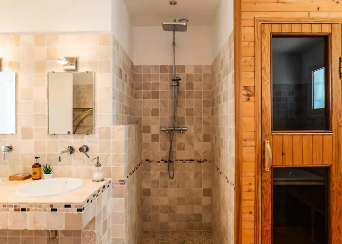 Villa 5 Chambres, Sauna, Piscine Et Vue Mer. - 5 Chambres, Sauna, Piscine Et Vue Mer. Mae-2513 La Rochette (Alpes-de-Haute-Provence)