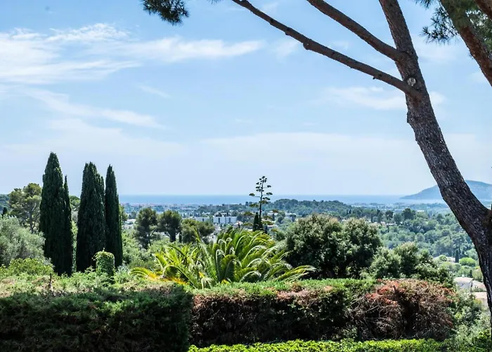 5 Chambres, Sauna, Piscine Et Vue Mer. - 5 Chambres, Sauna, Piscine Et Vue Mer. Mae-2513 * La Rochette (Alpes-de-Haute-Provence)
