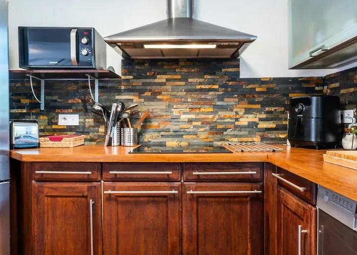 5 Chambres, Sauna, Piscine Et Vue Mer. - 5 Chambres, Sauna, Piscine Et Vue Mer. Mae-2513 Villa La Rochette (Alpes-de-Haute-Provence)