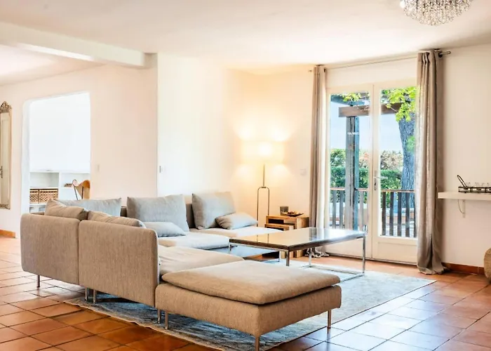 5 Chambres, Sauna, Piscine Et Vue Mer. - 5 Chambres, Sauna, Piscine Et Vue Mer. Mae-2513 Villa La Rochette (Alpes-de-Haute-Provence)