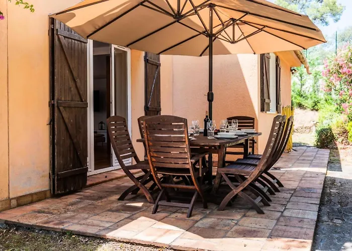 Villa 5 Chambres, Sauna, Piscine Et Vue Mer. - 5 Chambres, Sauna, Piscine Et Vue Mer. Mae-2513 *